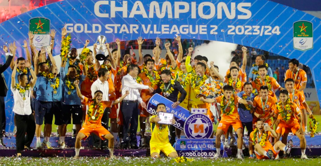 CLB Đà Nẵng sớm vô địch giải hạng Nhất, giành vé trở lại V-League