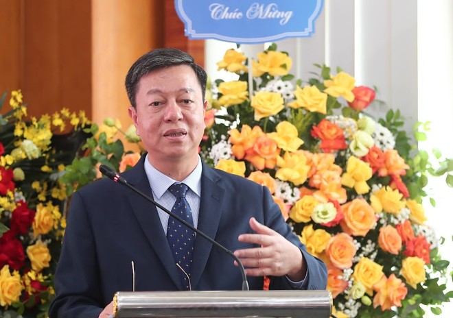 PGS.TS. Vũ Trọng Lâm, Giám đốc - Tổng Biên tập Nhà xuất bản Chính trị quốc gia Sự thật phát biểu tại Hội nghị