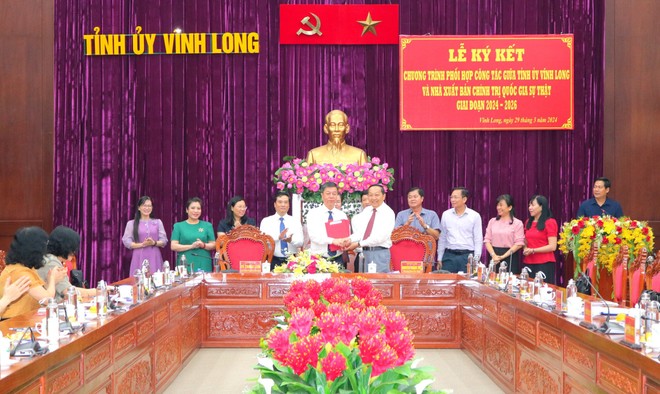 Lễ ký kết chương trình công tác