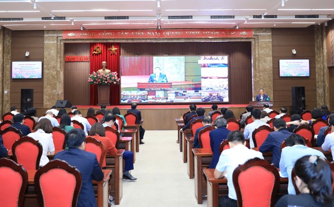 Quang cảnh hội nghị tại điểm cầu Thành ủy Hà Nội