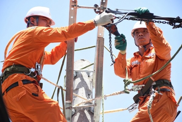 Đề xuất điều chỉnh giá điện 2 tháng 1 lần, tránh giật cục Đề xuất điều chỉnh giá điện 2 tháng 1 lần, tránh giật cục