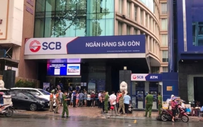 Ngân hàng SCB là địa chỉ quen thuộc mà lái xe riêng của Trương Mỹ Lan thường xuyên đến nhận tiền rồi chở đi...