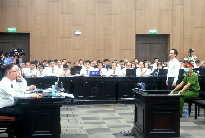 Vụ án Trịnh Văn Quyết quy tụ rất đông luật sư tham gia bào chữa.
