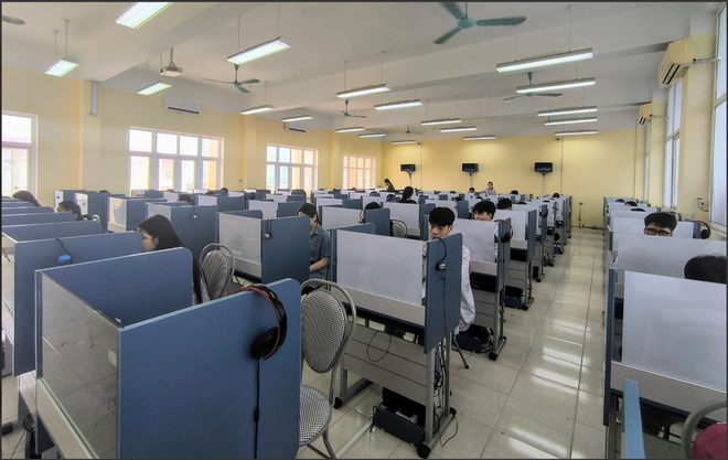 Trong 3 đợt thi đánh giá năng lực đầu tiên của ĐHQGHN, thí sinh đạt điểm cao nhất là 129/150 điểm Trong 3 đợt thi đánh giá năng lực đầu tiên của ĐHQGHN, thí sinh đạt điểm cao nhất là 129/150 điểm