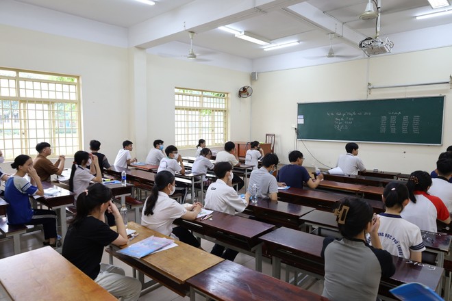 ĐH Quốc gia TPHCM phải kéo dài thời gian đăng ký chấm phúc khảo đến hết ngày 17/6 do lỗi khi công bố kết quả thi ĐH Quốc gia TPHCM phải kéo dài thời gian đăng ký chấm phúc khảo đến hết ngày 17/6 do lỗi khi công bố kết quả thi
