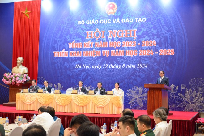 Thủ tướng yêu cầu tổ chức kỳ thi tốt nghiệp THPT 2025 hiệu quả, thiết thực, gọn nhẹ, giảm áp lực, tạo thuận lợi nhất cho học sinh. Thủ tướng yêu cầu tổ chức kỳ thi tốt nghiệp THPT 2025 hiệu quả, thiết thực, gọn nhẹ, giảm áp lực, tạo thuận lợi nhất cho học sinh.