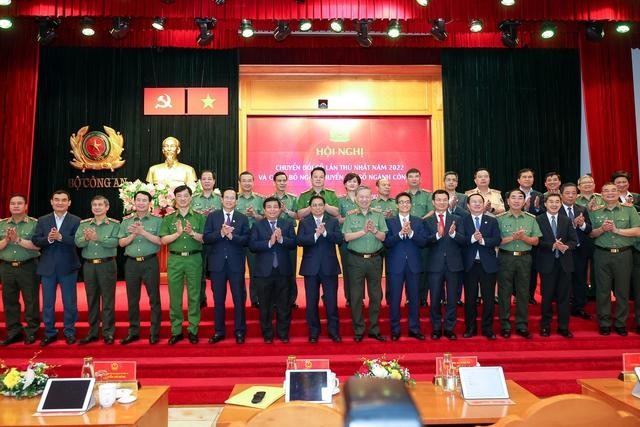 Các đại biểu dự hội nghị