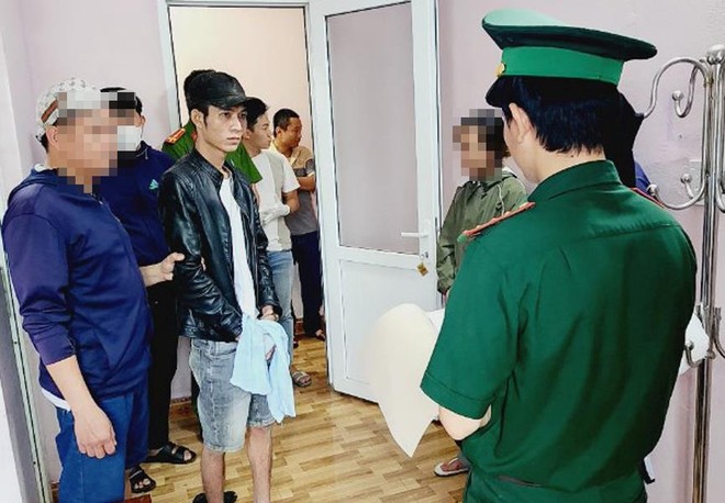 Lực lượng BĐBP bắt giữ Trần Hữu Cương Lực lượng BĐBP bắt giữ Trần Hữu Cương