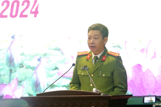 Đại tá Nguyễn Thế Hùng, Trưởng phòng Cảnh sát hình sự báo cáo Kế hoạch đổi mới, nâng cao năng lực, hiệu quả hoạt động của lực lượng 141