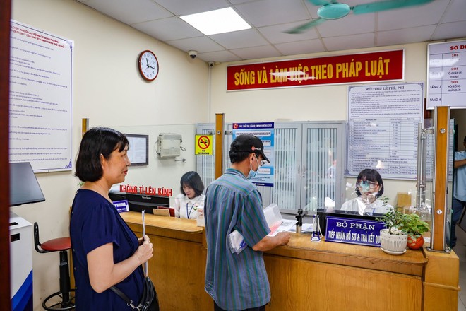 Người dân thực hiện 1 thủ tục hành chính nhận 3 kết quả thiết yếu Người dân thực hiện 1 thủ tục hành chính nhận 3 kết quả thiết yếu