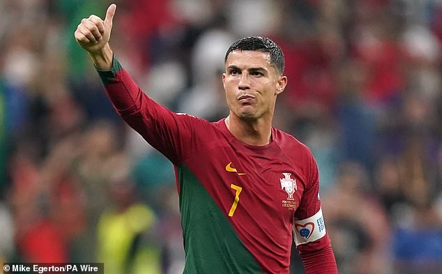 Dù tuổi cao, Ronaldo vẫn là nguồn cảm hứng thành công của Bồ Đào Nha
