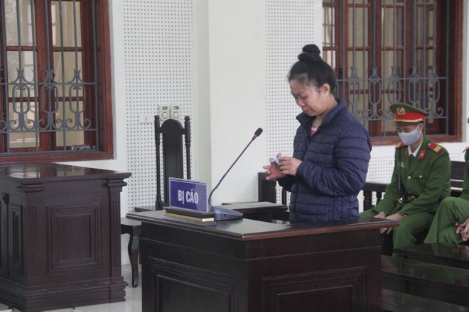 Vi Thị Chói trong phiên xét xử Vi Thị Chói trong phiên xét xử