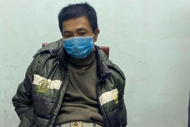 Kẻ mang 5 tiền án giấu ma túy vào chỗ kín