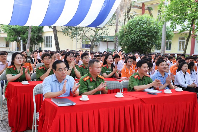 Nhiều hội nghị liên quan đến Luật Căn cước, xác thực định danh điện tử...được CAH Thường Tín phối hợp tổ chức