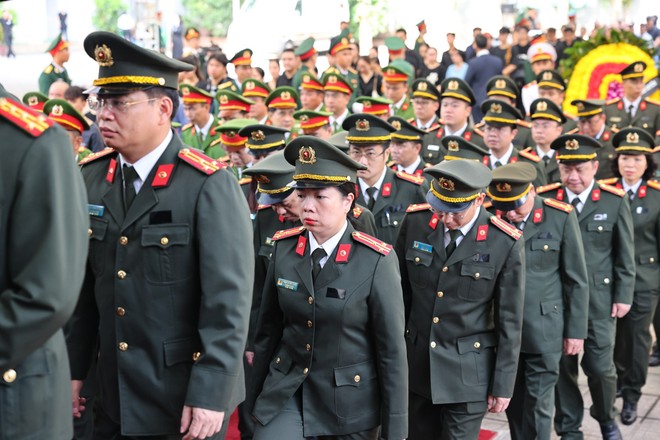 Tổng Bí thư Nguyễn Phú Trọng từng nói: "Những chiến công, những thành tích to lớn của CATP Hà Nội đã góp phần tô thắm thêm truyền thống vẻ vang của lực lượng CAND Việt Nam, của quân và dân Thủ đô Anh hùng". Tổng Bí thư Nguyễn Phú Trọng từng nói: "Những chiến công, những thành tích to lớn của CATP Hà Nội đã góp phần tô thắm thêm truyền thống vẻ vang của lực lượng CAND Việt Nam, của quân và dân Thủ đô Anh hùng".