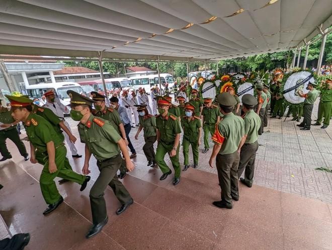 Các liệt sỹ mãi mãi ghi dấu trong lòng những người đồng chí, đồng đội Các liệt sỹ mãi mãi ghi dấu trong lòng những người đồng chí, đồng đội