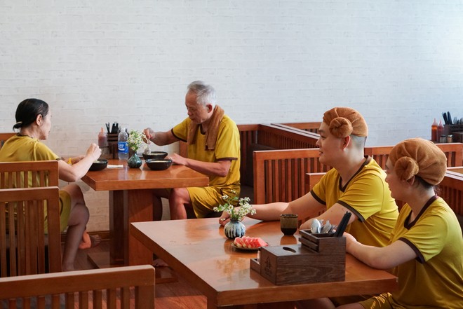 Ở Andeva, ngoài việc thư giãn, bài độc tố, đả thông kinh mạch, mỗi người còn được tiếp cận với kiến thức dinh dưỡng hợp lý cho cơ thể Ở Andeva, ngoài việc thư giãn, bài độc tố, đả thông kinh mạch, mỗi người còn được tiếp cận với kiến thức dinh dưỡng hợp lý cho cơ thể