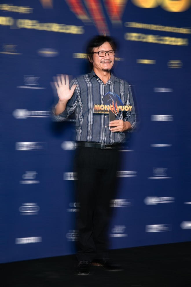 NSUT Công Ninh cũng tham gia "Móng vuốt"