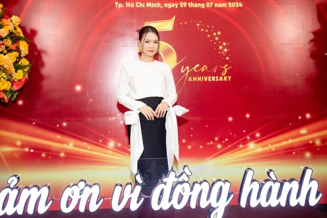 MC - diễn viên Sam, người đồng hành cùng nghệ sĩ Quyền Linh trong việc xây dựng thương hiệu Amity