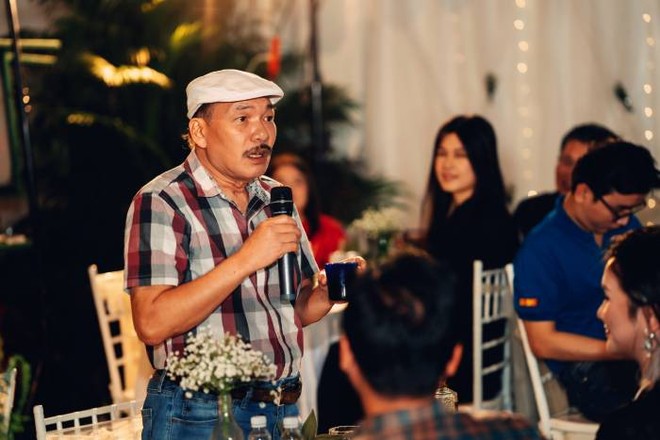 Nhạc sĩ Trần Tiến trở lại với sân khấu "Du ca" vì Jimmi Nguyễn Nhạc sĩ Trần Tiến trở lại với sân khấu "Du ca" vì Jimmi Nguyễn