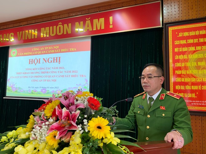 Thiếu tướng Nguyễn Thanh Tùng - Phó Giám đốc, Thủ trưởng Cơ quan CSĐT - CATP Hà Nội phát biểu tại hội nghị Thiếu tướng Nguyễn Thanh Tùng - Phó Giám đốc, Thủ trưởng Cơ quan CSĐT - CATP Hà Nội phát biểu tại hội nghị