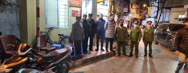 Chốt đảm bảo an ninh trật tự tại nhà thờ Thái Hà Chốt đảm bảo an ninh trật tự tại nhà thờ Thái Hà