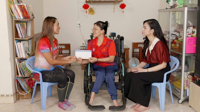 Tân Hiệp Phát luôn đồng hành trực tiếp trong các chương trình vì cộng đồng, lan tỏa tinh thần “không gì là không thể” Tân Hiệp Phát luôn đồng hành trực tiếp trong các chương trình vì cộng đồng, lan tỏa tinh thần “không gì là không thể”