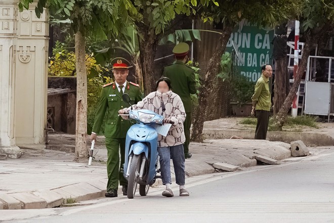 Một trường hợp học sinh vi phạm luật giao thông.