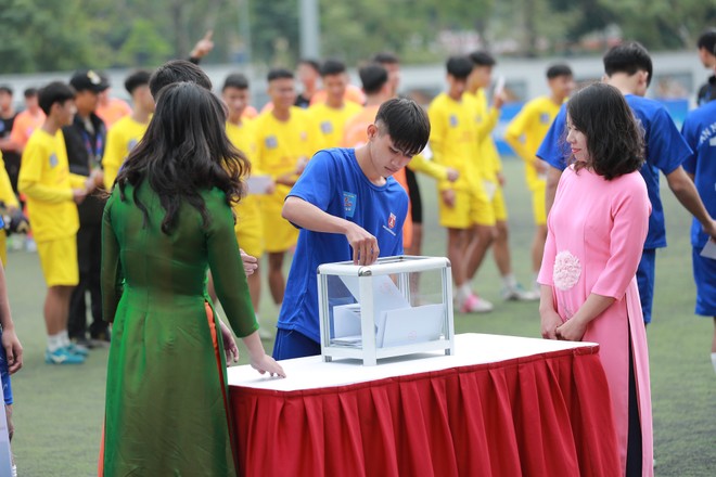 ... với hy vọng trúng thưởng xe Vinfast Evo200 Lite