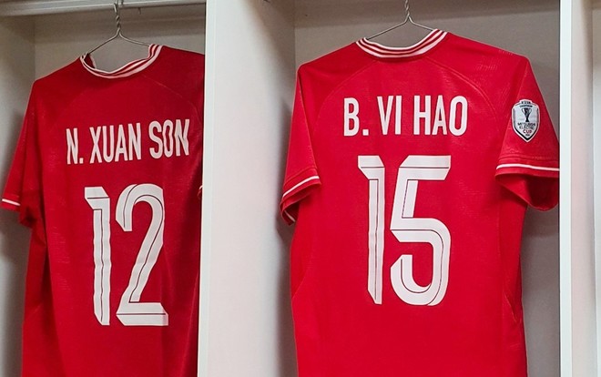 Xuân Son mang áo số 12 trong lần ra mắt ĐT Việt Nam