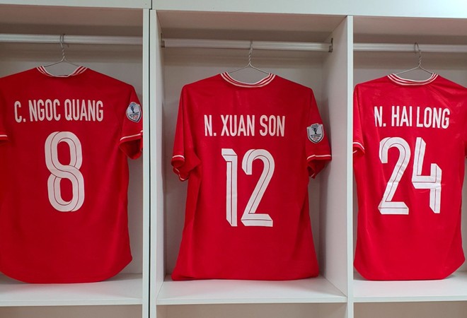 Xuân Son (số 12) tiếp tục đá chính cho ĐT Việt Nam