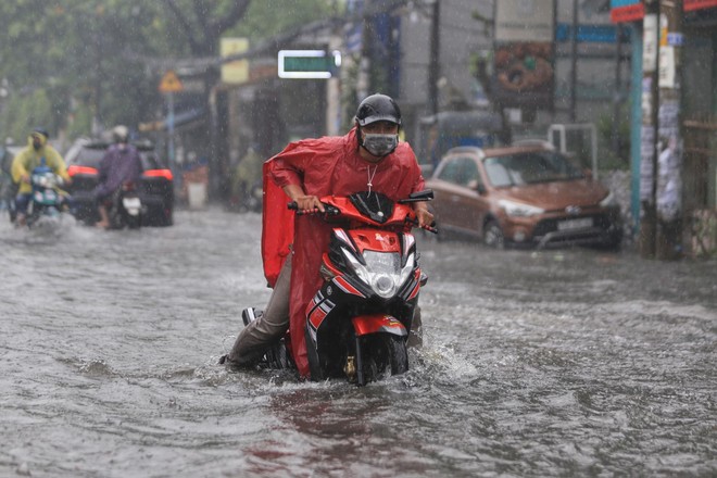 Bắc bộ và Thủ đô Hà Nội xuất hiện mưa giông lớn, tập trung vào chiều tối