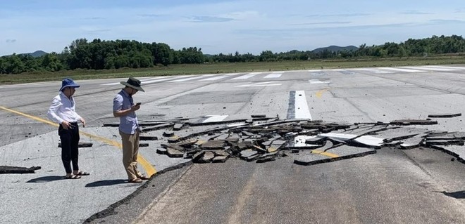 Đường băng sân bay Vinh bị lún, nứt vào tháng 7/2023