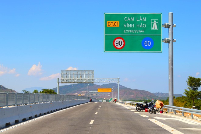 Các tuyến cao tốc do Nhà nước đầu tư sẽ chính thức thu phí Các tuyến cao tốc do Nhà nước đầu tư sẽ chính thức thu phí