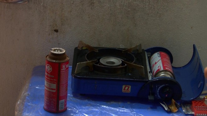 Bình gas mini được rất nhiều công nhân sử dụng nấu nướng để tiết kiệm chi phí.
