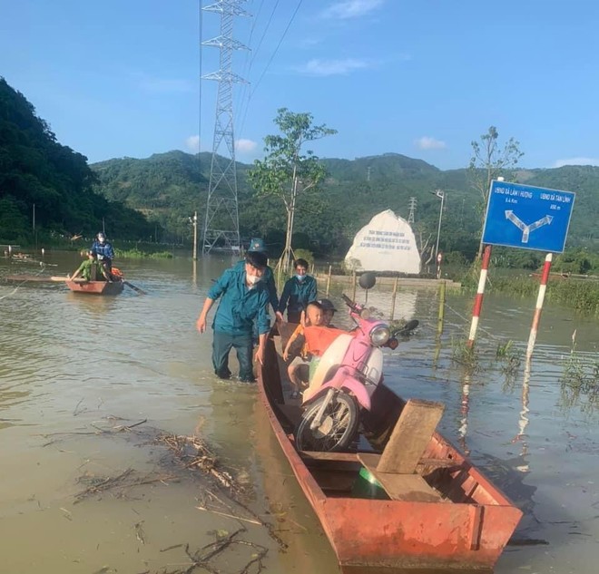 Một số hộ dân khu vực trên địa bàn xã Tân Lĩnh, Tô Mậu, Minh Chuẩn (huyện Lục Yên) bị ngập