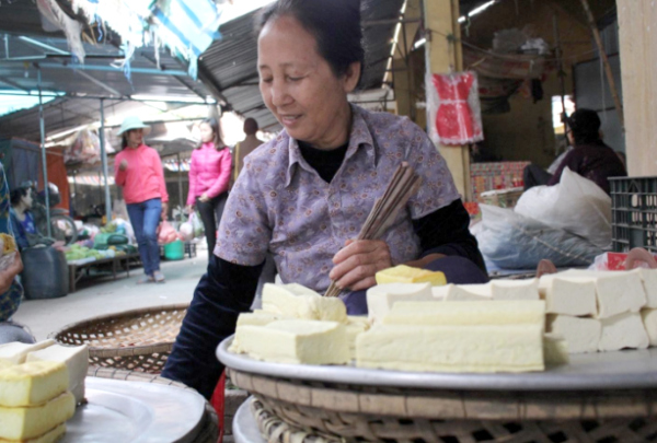 Trải qua bao thăng trầm, nghề làm đậu phụ Kẻ Mơ vẫn giữ được tiếng thơm