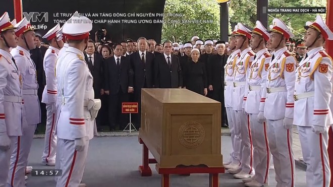 Trang nghiêm nghi thức truy điệu Tổng Bí thư Nguyễn Phú Trọng tại Nghĩa trang Mai Dịch