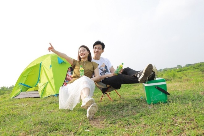 Trước những áp lực của công việc và thời tiết nắng nóng, nhiều người trẻ tìm về với thiên nhiên, thư thái thưởng thức những chai Trà Xanh Không Độ để xua tan căng thẳng mệt mỏi, giải nhiệt cuộc sống Trước những áp lực của công việc và thời tiết nắng nóng, nhiều người trẻ tìm về với thiên nhiên, thư thái thưởng thức những chai Trà Xanh Không Độ để xua tan căng thẳng mệt mỏi, giải nhiệt cuộc sống