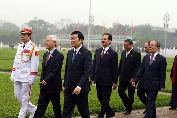 Dân chủ, trí tuệ, quyết định nhiều vấn đề cực kỳ hệ trọng của quốc gia ảnh 2