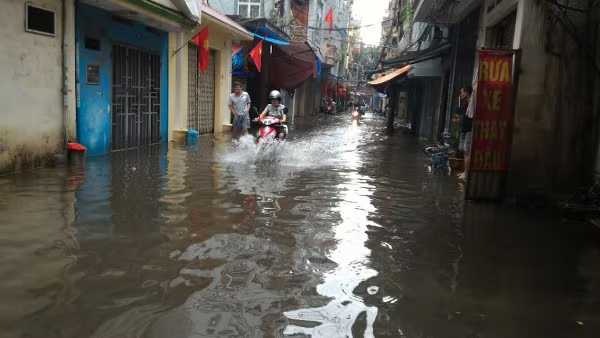 Khu H Tân Mai sau một cơn mưa dai... ảnh 7