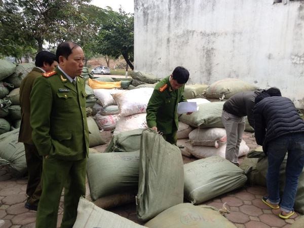 Thu giữ hơn 10 tấn thuốc bắc không rõ nguồn gốc ảnh 1 Thu giữ hơn 10 tấn thuốc bắc không rõ nguồn gốc ảnh 1