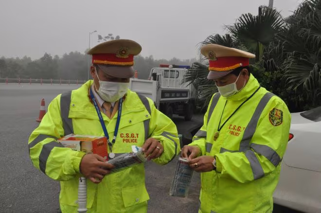 Kiểm soát chặt, phòng ngừa virus Corona trên các tuyến cao tốc ảnh 3 Kiểm soát chặt, phòng ngừa virus Corona trên các tuyến cao tốc ảnh 3