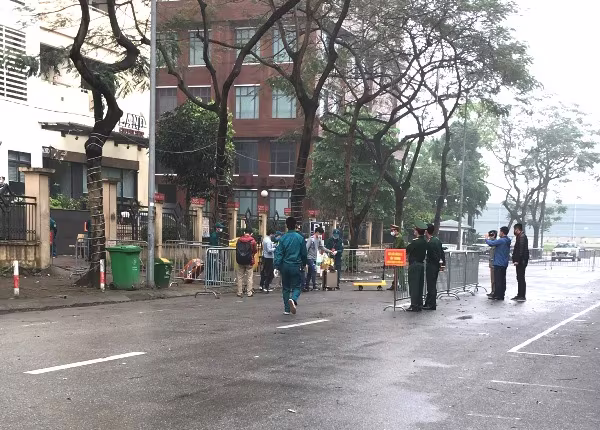 Âm tính với Covid-19, hàng trăm người dân ở Pháp Vân - Tứ Hiệp được về nhà ảnh 1 Âm tính với Covid-19, hàng trăm người dân ở Pháp Vân - Tứ Hiệp được về nhà ảnh 1