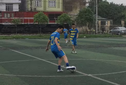 Cụm thi đua số 6 tranh tài ở giải bóng đá mini Chào mừng Ngày sinh nhật Bác ảnh 6 Cụm thi đua số 6 tranh tài ở giải bóng đá mini Chào mừng Ngày sinh nhật Bác ảnh 6