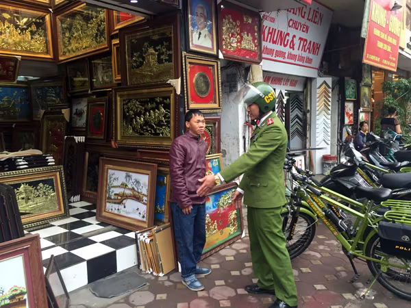 Tập trung đảm bảo trật tự đô thị và an toàn giao thông tại quận Ba Đình ảnh 4 Tập trung đảm bảo trật tự đô thị và an toàn giao thông tại quận Ba Đình ảnh 4