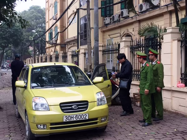 Tập trung đảm bảo trật tự đô thị và an toàn giao thông tại quận Ba Đình ảnh 5 Tập trung đảm bảo trật tự đô thị và an toàn giao thông tại quận Ba Đình ảnh 5