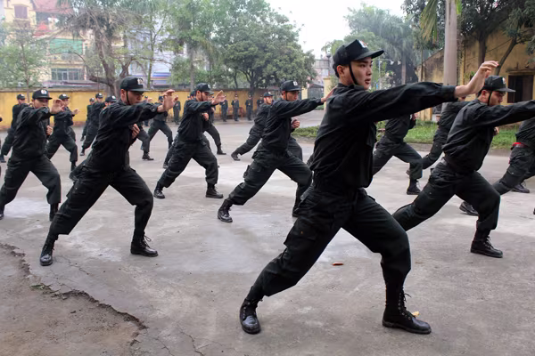 "Lá chắn thép" của Công an Hà Nội ảnh 5