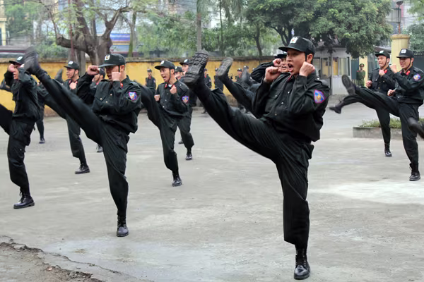 "Lá chắn thép" của Công an Hà Nội ảnh 6