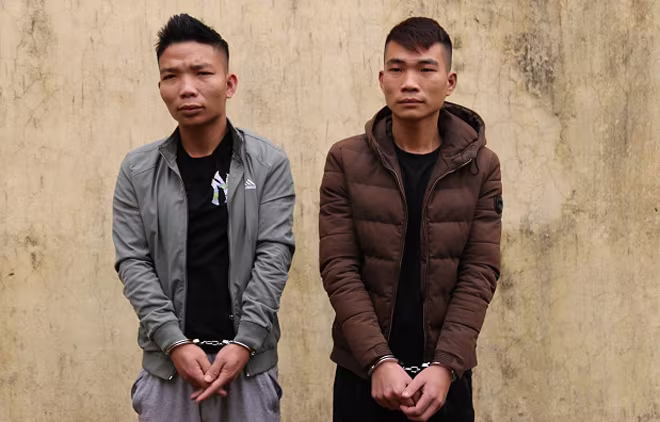 Vội vàng tẩu thoát khi bị phát hiện trộm cắp ảnh 1 Vội vàng tẩu thoát khi bị phát hiện trộm cắp ảnh 1